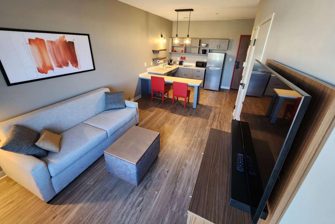 Hawthorn Suites By Wyndham Del Rio Buitenkant foto